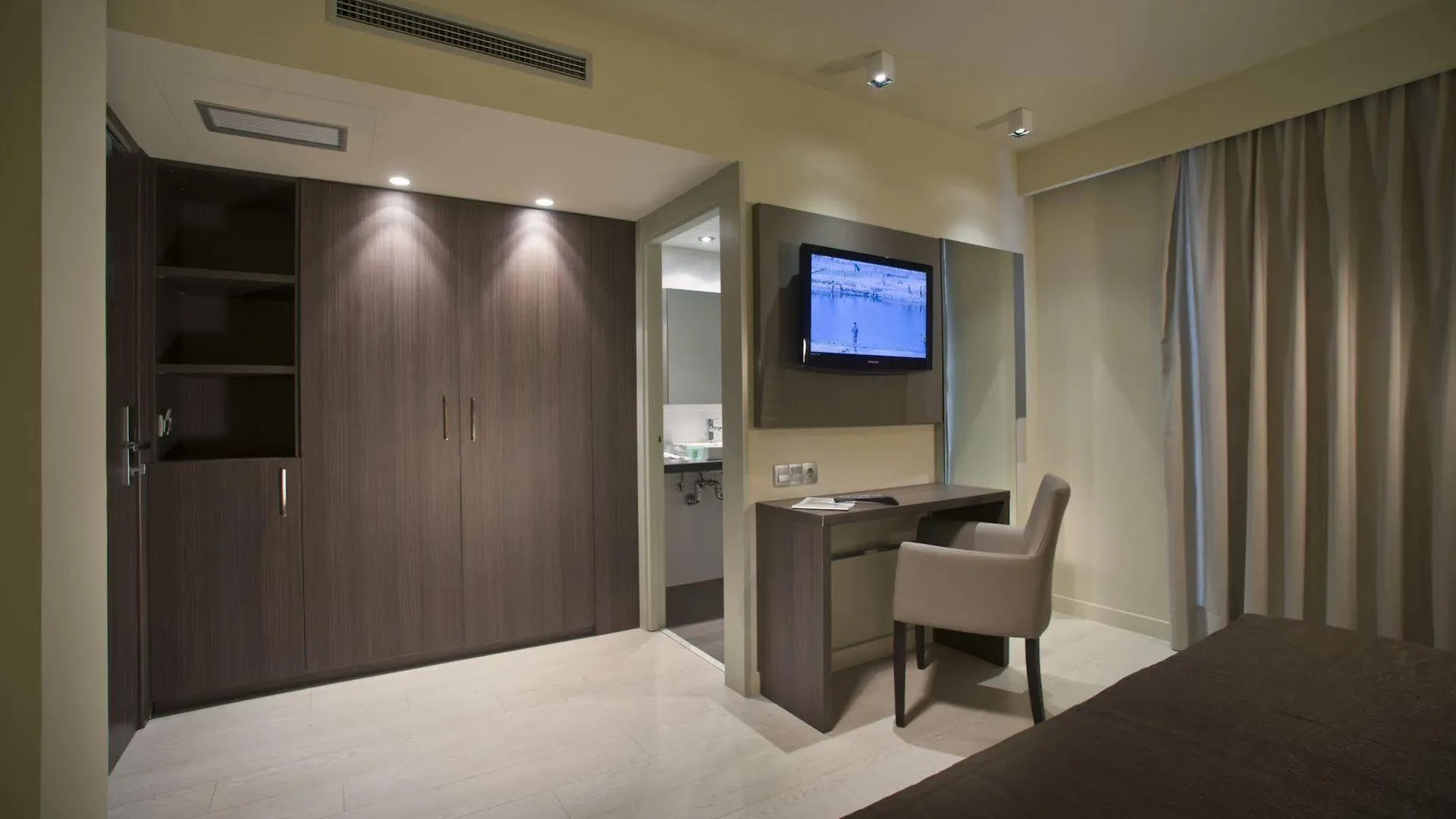 Hotel Spa Mediterraneo Park Roses