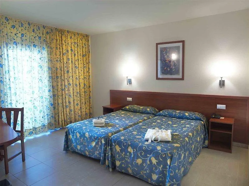 Hotel Spa Mediterraneo Park Roses 4*,